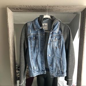 Hollister Sweatshirt/Denim Jacket